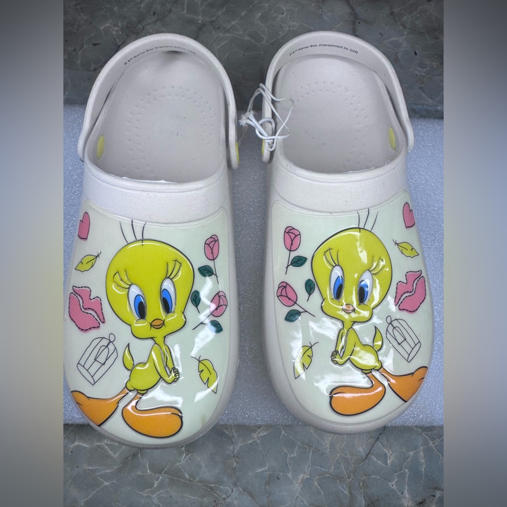 Warner Bros. Tweety Bird Kids Slippers - Cream and Yellow
